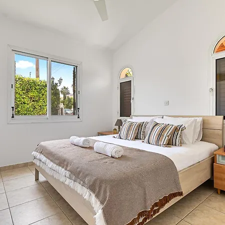 Coral Bay Avenue By vichy holidays *