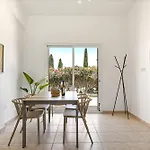 בית נופש Coral Bay Avenue By Vichy Holidays פאפוס