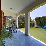 Coral Bay Avenue By Vichy Holidays * פאפוס
