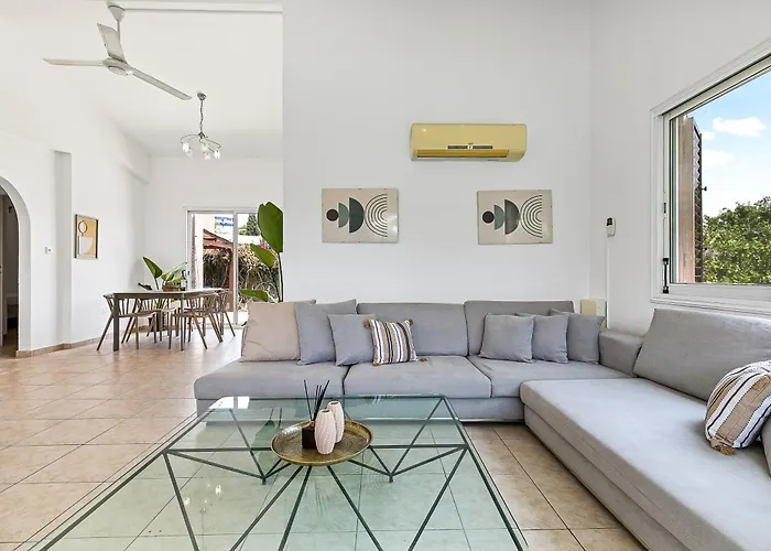 Feriehus Coral Bay Avenue By Vichy Holidays *